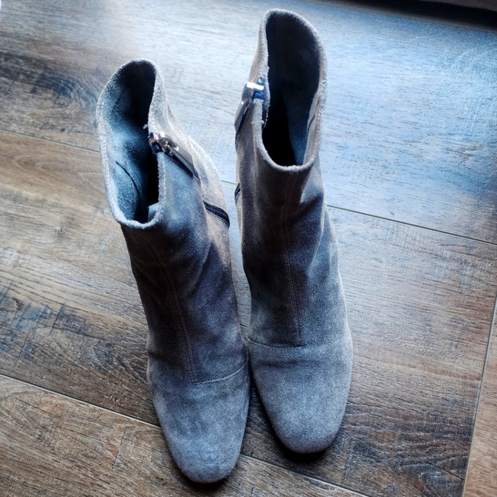 Zara genuine suede gray Booties